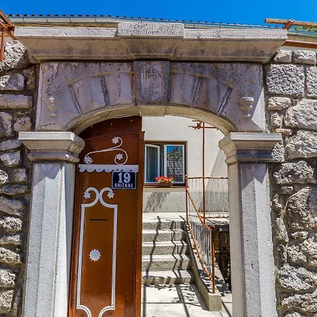 Mediterranes Steinhaus Mit Grosser Terrasse, Aussendusche, Privatpool, Babybett, Waschmaschine Casa de Férias *