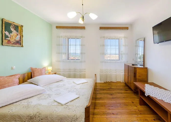 Ferienhaus Mediterranes Steinhaus Mit Grosser Terrasse, Aussendusche, Privatpool, Babybett, Waschmaschine Grižane
